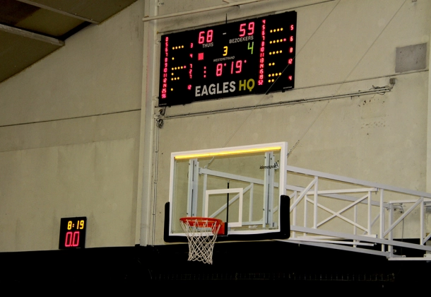 Realisatie Westerstrand - scorebord en schotklok