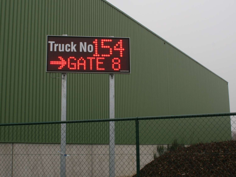 display voor parking beheer vrachtwagens loskade