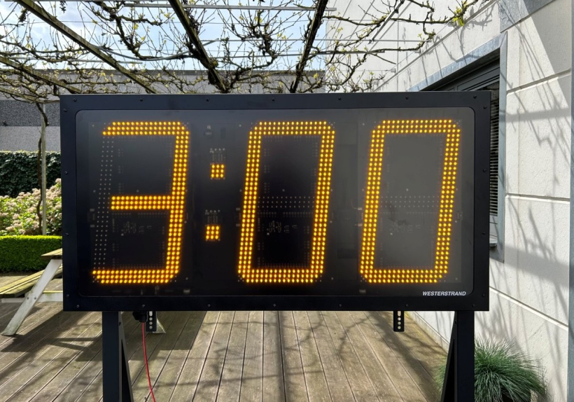 Chrono starter avec gestion des gyrophares pour la décompte des 3 minutes avant course