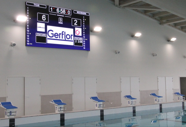    LED scherm als elektronisch scorebord voor waterpolo en tijdsopname zwemmen 