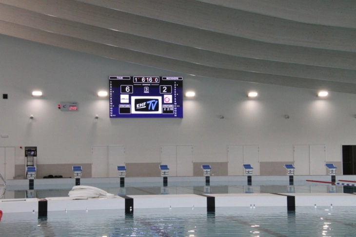    LED scherm als elektronisch scorebord voor waterpolo en tijdsopname zwemmen 