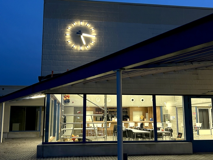 Realisatie Westerstrand - Gevelklok