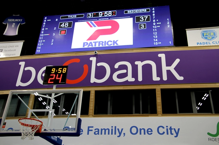 Realisatie Westerstrand - scorebord